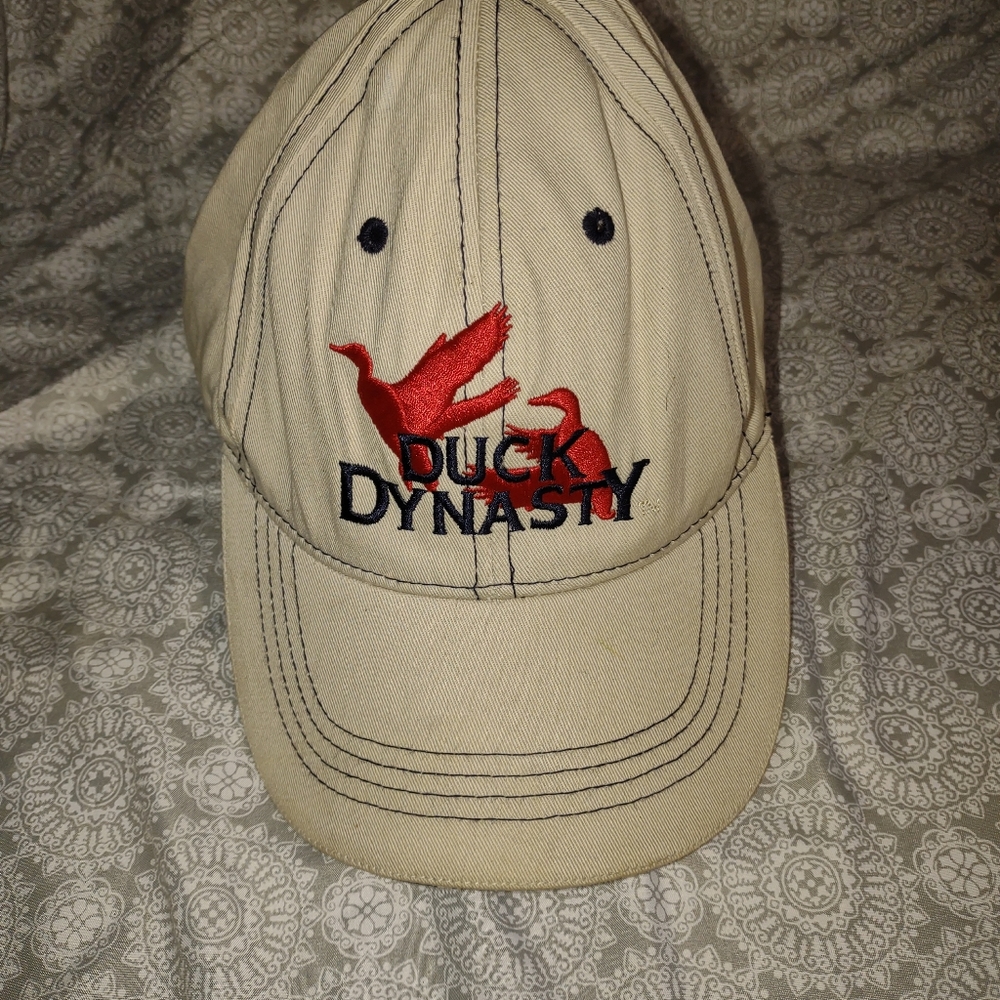 Duck Dynasty Red White and Blue Hat A&E Licensed nearly new Adjustable Cap